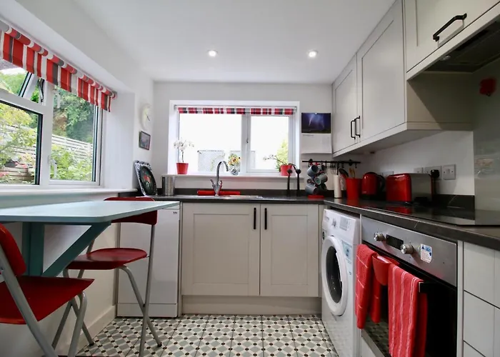 Blachington Cottage, Stunning And Central By Air Premier