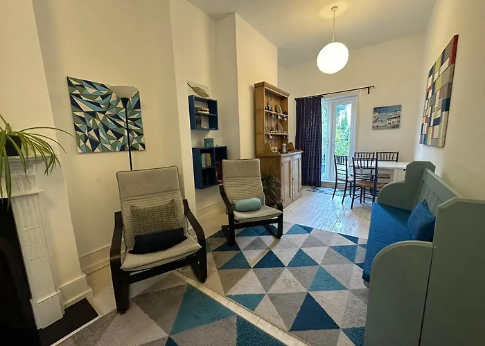 Blachington Cottage, Stunning And Central By Air Premier