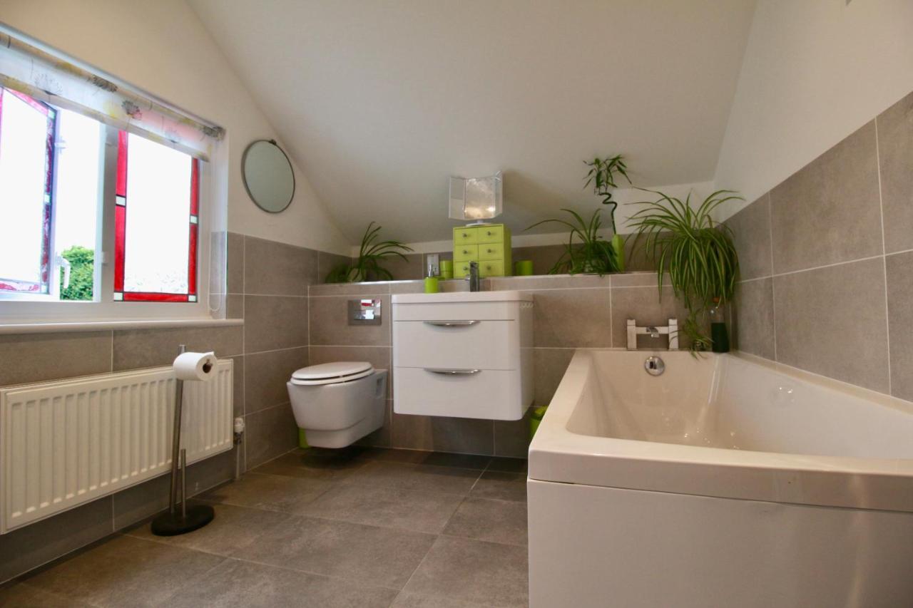 Blachington Cottage, Stunning And By Air Premier Seaford
